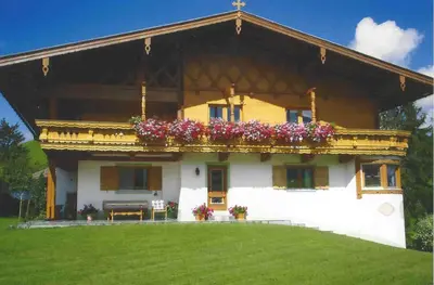 Ein Garten an der Unterkunft Ferienwohnungen Fahringer Diana