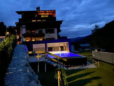 Der Swimmingpool an oder in der Nähe von Landhaus Gappmaier