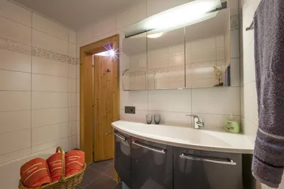 Ein Badezimmer in der Unterkunft Ferienwohnung Hauser