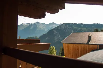 Ein allgemeiner Bergblick oder ein Berglick von der Ferienwohnung aus