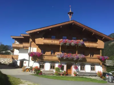 Das Gebäude in dem sich das Bed & Breakfast befindet