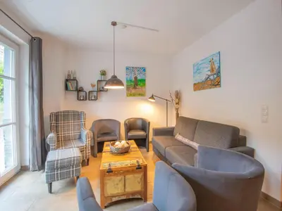 Ein Sitzbereich in der Unterkunft Modern Apartment in Brixen im Thale near Ski Area
