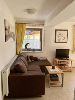 Ein Sitzbereich in der Unterkunft Ferienwohnung Rauch Mathilde