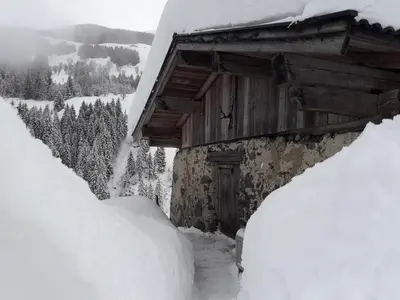 Chalet Ursteinhütte im Winter