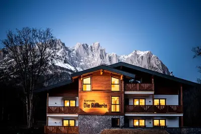 Ein allgemeiner Bergblick oder ein Berglick von der Ferienwohnung aus