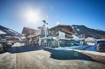 Ein allgemeiner Bergblick oder ein Berglick von der Ferienwohnung aus