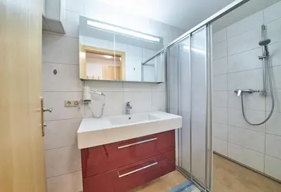 Ein Badezimmer in der Unterkunft Ski & Bike Appartements Forsthaus