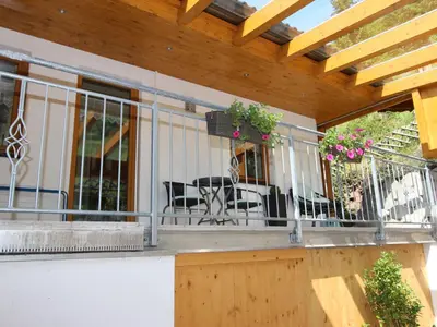 Ein Balkon oder eine Terrasse in der Unterkunft Apartment Anita-4 by Interhome