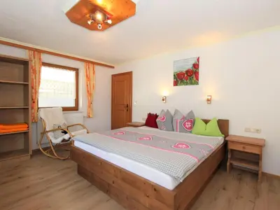 Ein Bett oder Betten in einem Zimmer der Unterkunft Apartment Anita-4 by Interhome