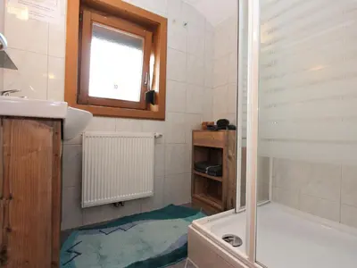 Ein Badezimmer in der Unterkunft Apartment Schweiberer-3 by Interhome