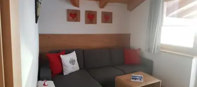 Ein Sitzbereich in der Unterkunft Dorfjuwel Alpbachtal