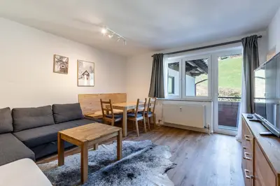 Ein Sitzbereich in der Unterkunft Appartement Ski & Bike