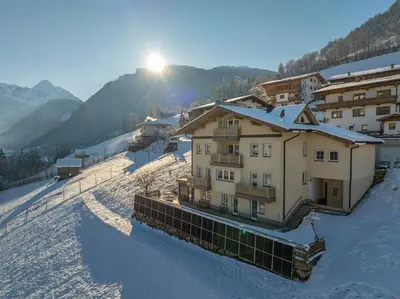 Ein allgemeiner Bergblick oder ein Berglick von der Ferienwohnung aus