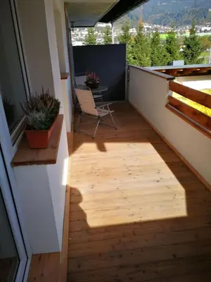 Ein allgemeiner Bergblick oder ein Berglick von der Ferienwohnung aus