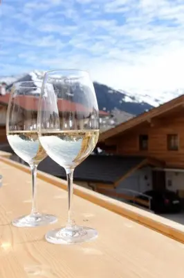 Ein allgemeiner Bergblick oder ein Berglick von der Ferienwohnung aus