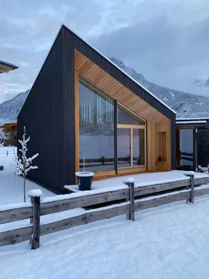Stoaberg Lodge im Winter