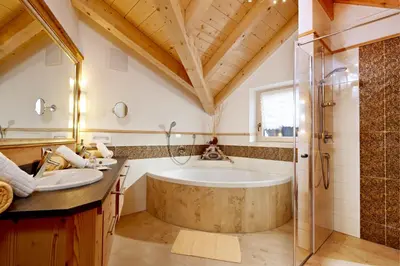 Ein Badezimmer in der Unterkunft Biohotel Castello Königsleiten