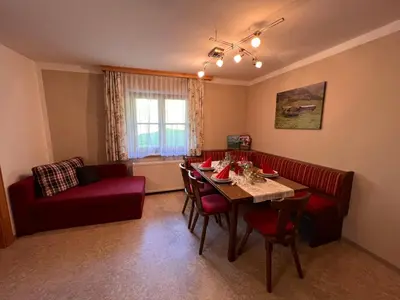 Ein Sitzbereich in der Unterkunft Apartment Bauernhof Gasteg - M by Interhome