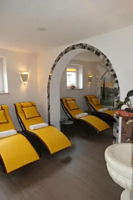 Ein Sitzbereich in der Unterkunft Ferienwohnung Schaffenrath