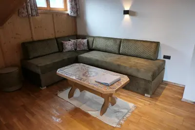 Ein Sitzbereich in der Unterkunft Ferienwohnung Schaffenrath