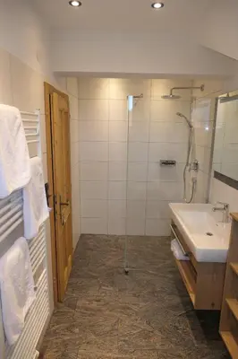 Ein Badezimmer in der Unterkunft Ferienwohnung Schaffenrath