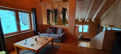 Ein Sitzbereich in der Unterkunft Chalet Ablon