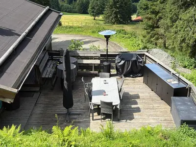 Ein Garten an der Unterkunft Wasserfallhütte Saalbach