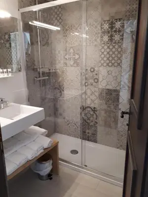 Ein Badezimmer in der Unterkunft Family Hotel Schloss Rosenegg