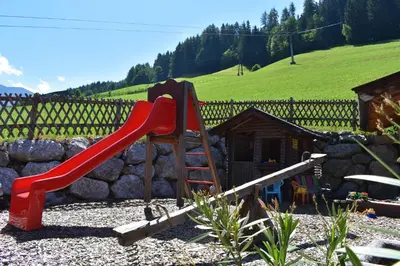 Ein Kinderspielbereich in der Unterkunft Appartements Kolberhof