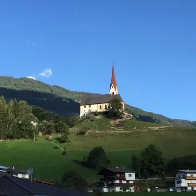Ein allgemeiner Bergblick oder ein Berglick von der Ferienwohnung aus