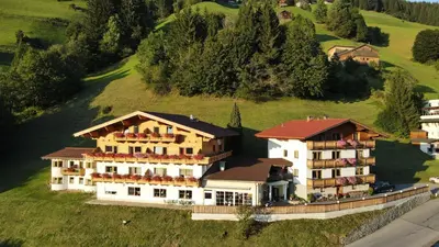 Das Gebäude in dem sich die Pension befindet