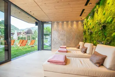 Ein Sitzbereich in der Unterkunft Rosentalerhof Hotel & Appartements