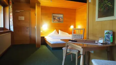Ein Bett oder Betten in einem Zimmer der Unterkunft Frühstückshotel Margret