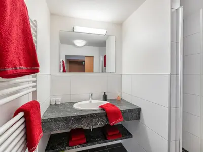 Ein Badezimmer in der Unterkunft Apartment Vorreiter-2 by Interhome