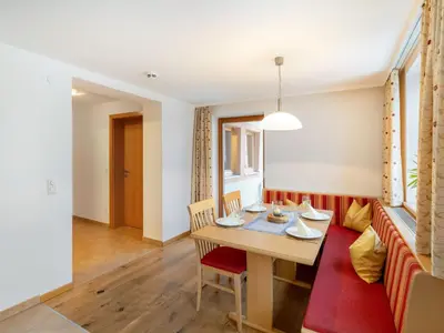 Ein Sitzbereich in der Unterkunft Apartment Vorreiter-2 by Interhome