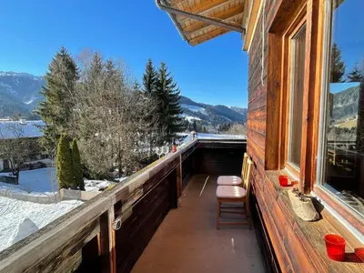 Ein allgemeiner Bergblick oder ein Berglick von der Ferienwohnung aus