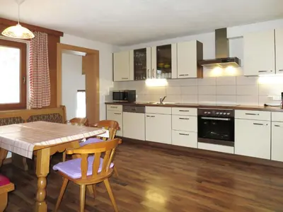 Küche/Küchenzeile in der Unterkunft Holiday Home Rieplerhof by Interhome