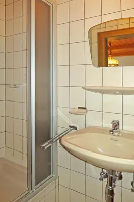 Ein Badezimmer in der Unterkunft Apartment Ratschnhof by Interhome