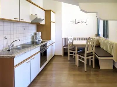 Küche/Küchenzeile in der Unterkunft Apartment Heisenhaus-2 by Interhome