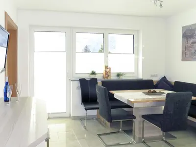 Ein Sitzbereich in der Unterkunft Apartment Hanser by Interhome
