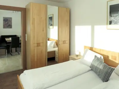 Ein Bett oder Betten in einem Zimmer der Unterkunft Apartment Hanser by Interhome