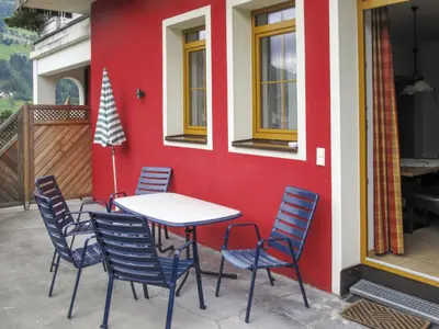 Ein Balkon oder eine Terrasse in der Unterkunft Apartment Lechners Wohnwelt-3 by Interhome