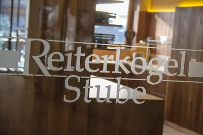 Ein Zertifikat, Auszeichnung, Logo oder anderes Dokument, das in der Unterkunft Hotel am Reiterkogel ausgestellt ist