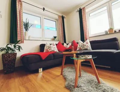 Ein Sitzbereich in der Unterkunft Ferienwohnung Glockenblume