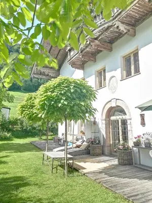 Ein Garten an der Unterkunft Freundsheimhof