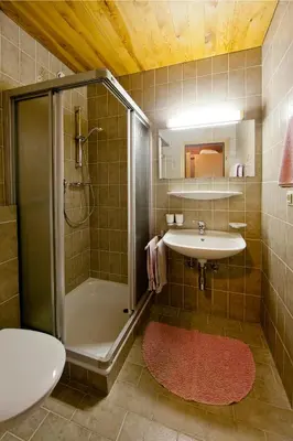 Ein Badezimmer in der Unterkunft Appartements Strobl