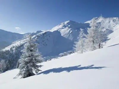 Apartment in Uderns near Ski Lift Hochzillertal im Winter