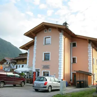 Stylish Flats in Uderns near Ski Lifts