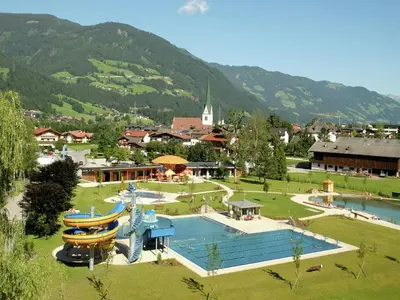 Der Swimmingpool an oder in der Nähe von Apartment in Aschau near Hochzillertal Slopes