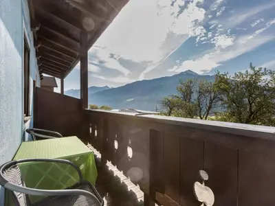Ein allgemeiner Bergblick oder ein Berglick von der Ferienwohnung aus